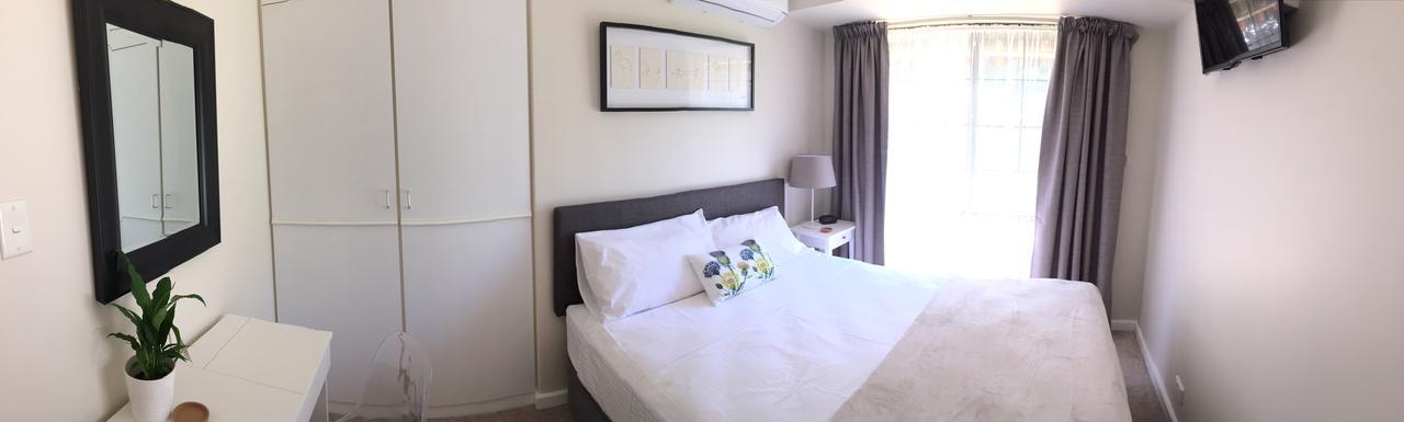 Murdoch Station Bed & Breakfast Perth Bagian luar foto