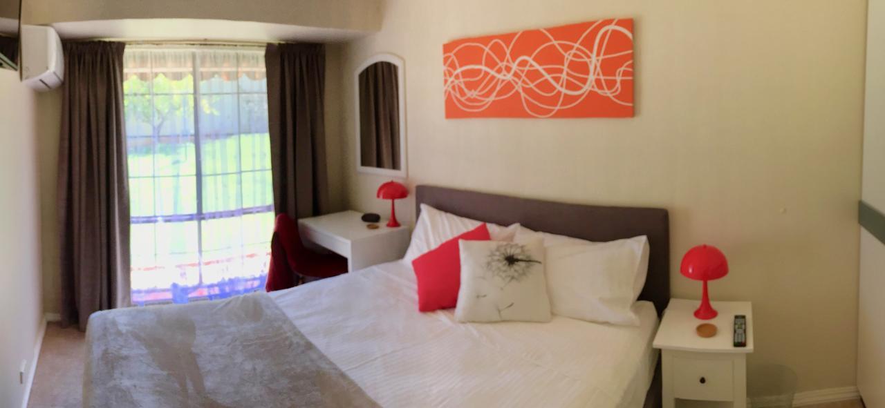 Murdoch Station Bed & Breakfast Perth Bagian luar foto