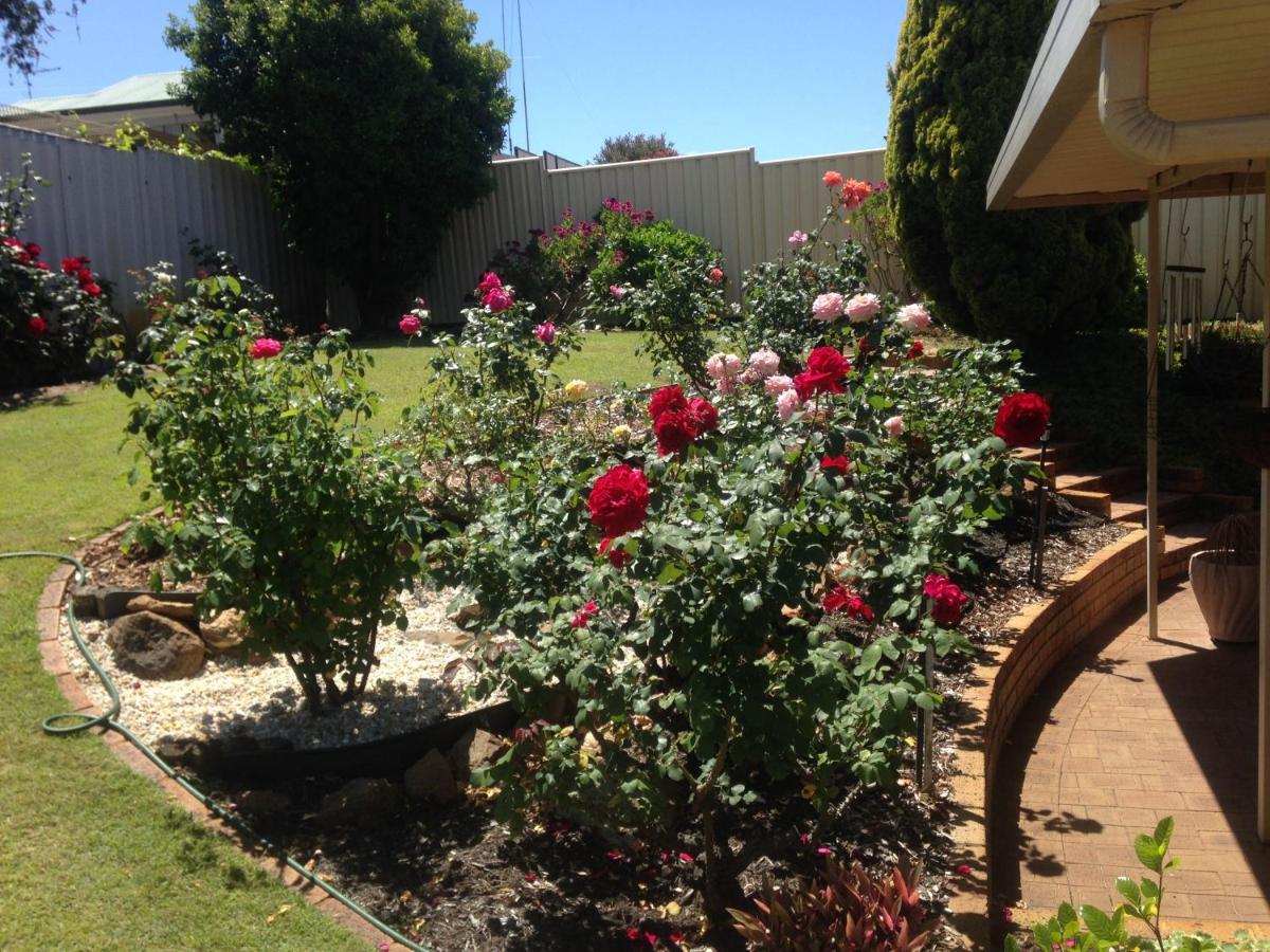 Murdoch Station Bed & Breakfast Perth Ruang foto